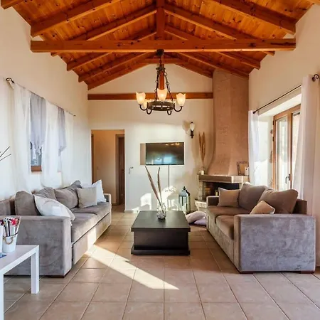 Mani Panoramic Seaviews - Luxury Summer Haven