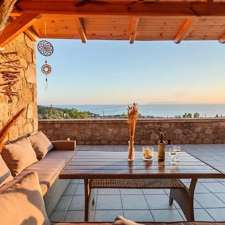 Mani Panoramic Seaviews - Luxury Summer Haven Apartment