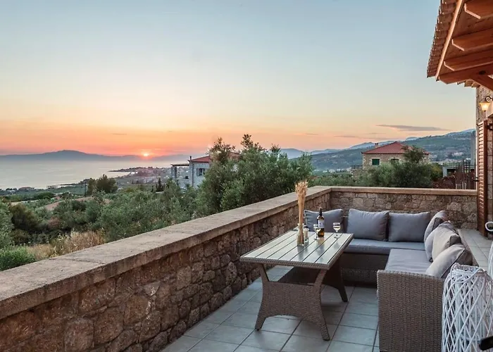 Mani Panoramic Seaviews - Luxury Summer Haven Daire Lévktron