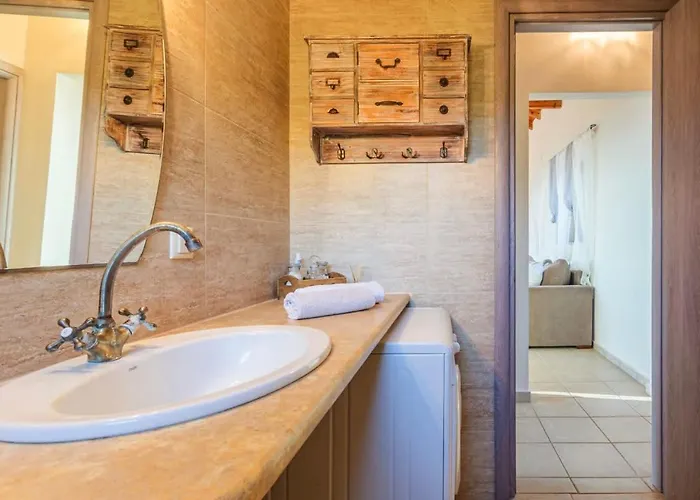 Mani Panoramic Seaviews - Luxury Summer Haven