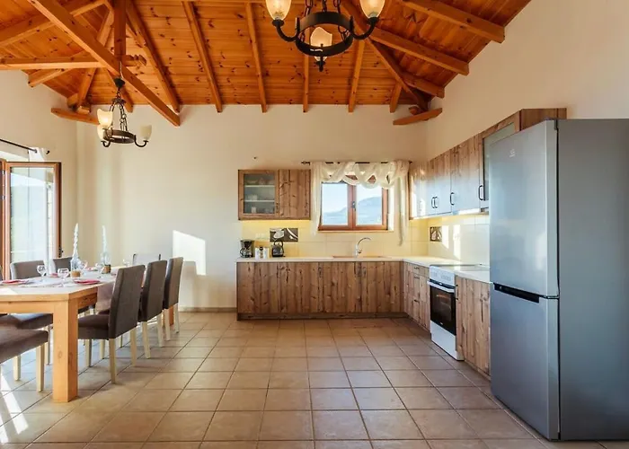 Daire Mani Panoramic Seaviews - Luxury Summer Haven