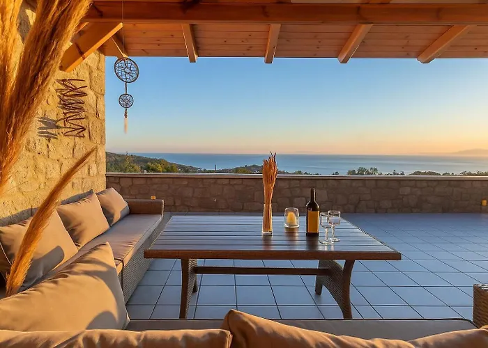 Daire Mani Panoramic Seaviews - Luxury Summer Haven *